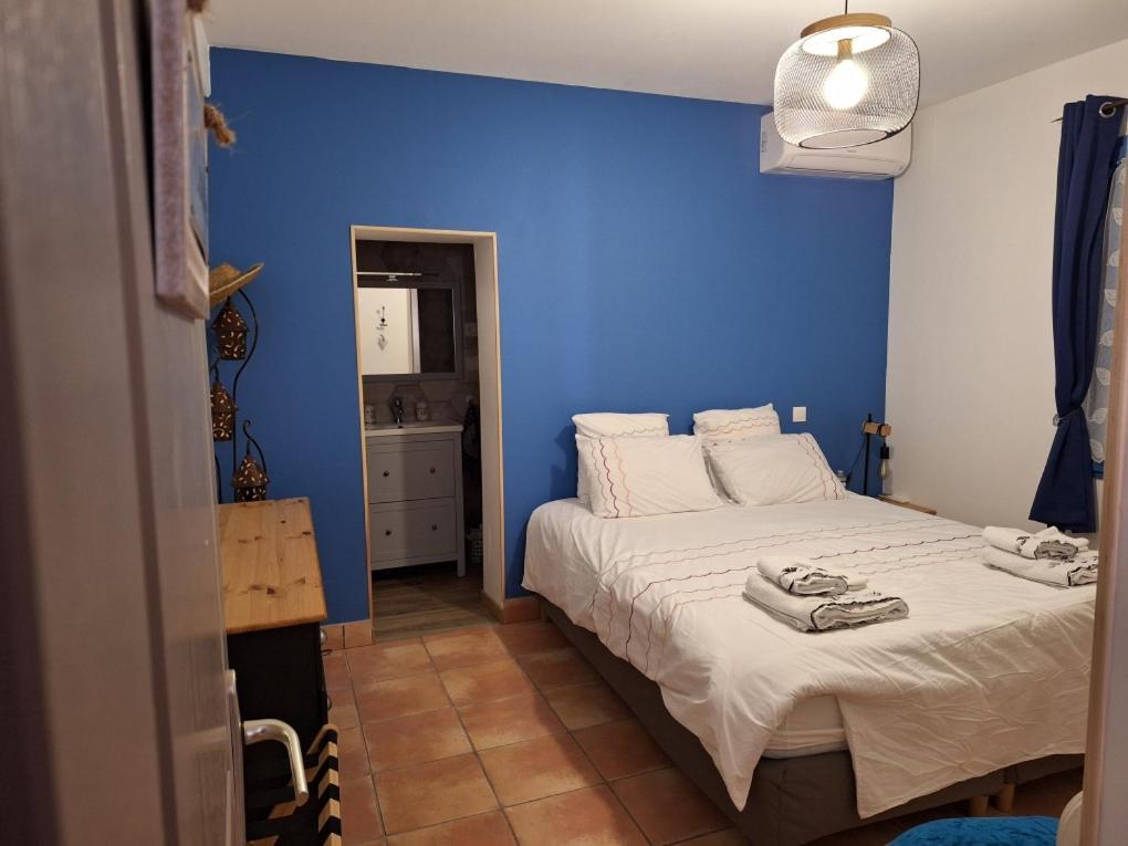 La Halte Des Cedres Appartement Saint-Sulpice  Buitenkant foto